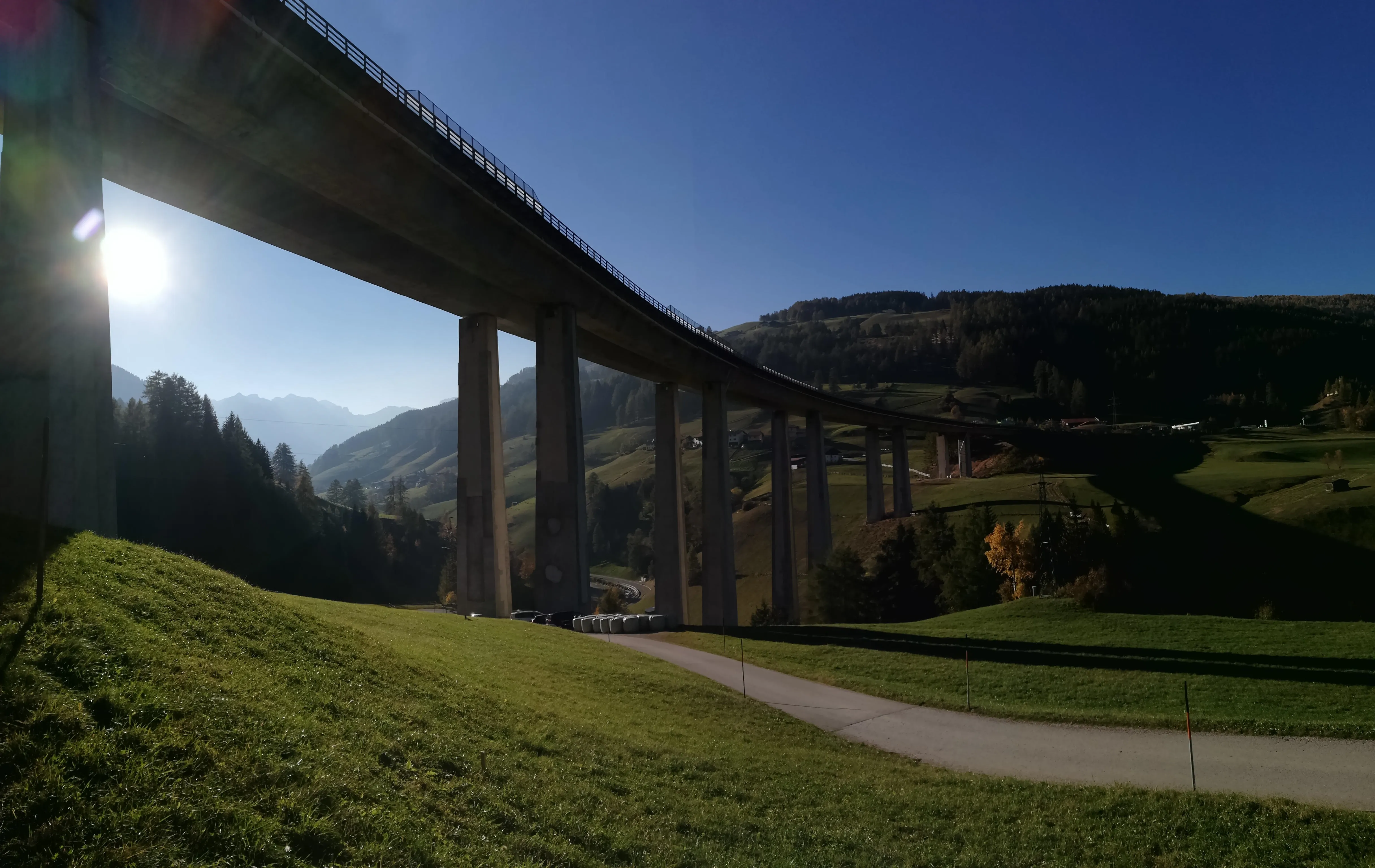 Autobahnbrücke in Gries